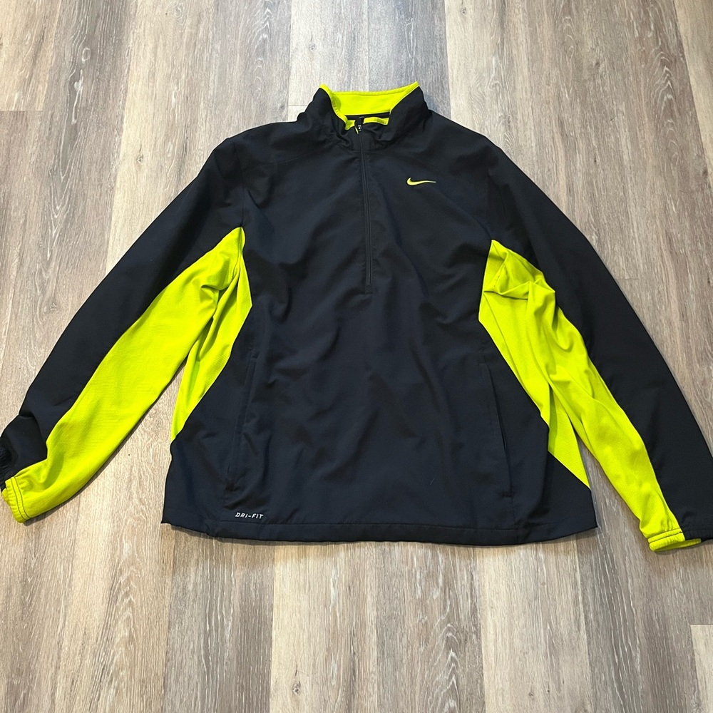 Nike Half Zip Pullover With Pockets
